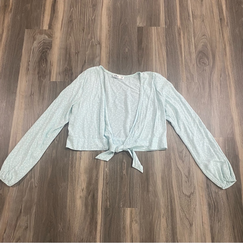 hollister teal floral long sleeve tie front top